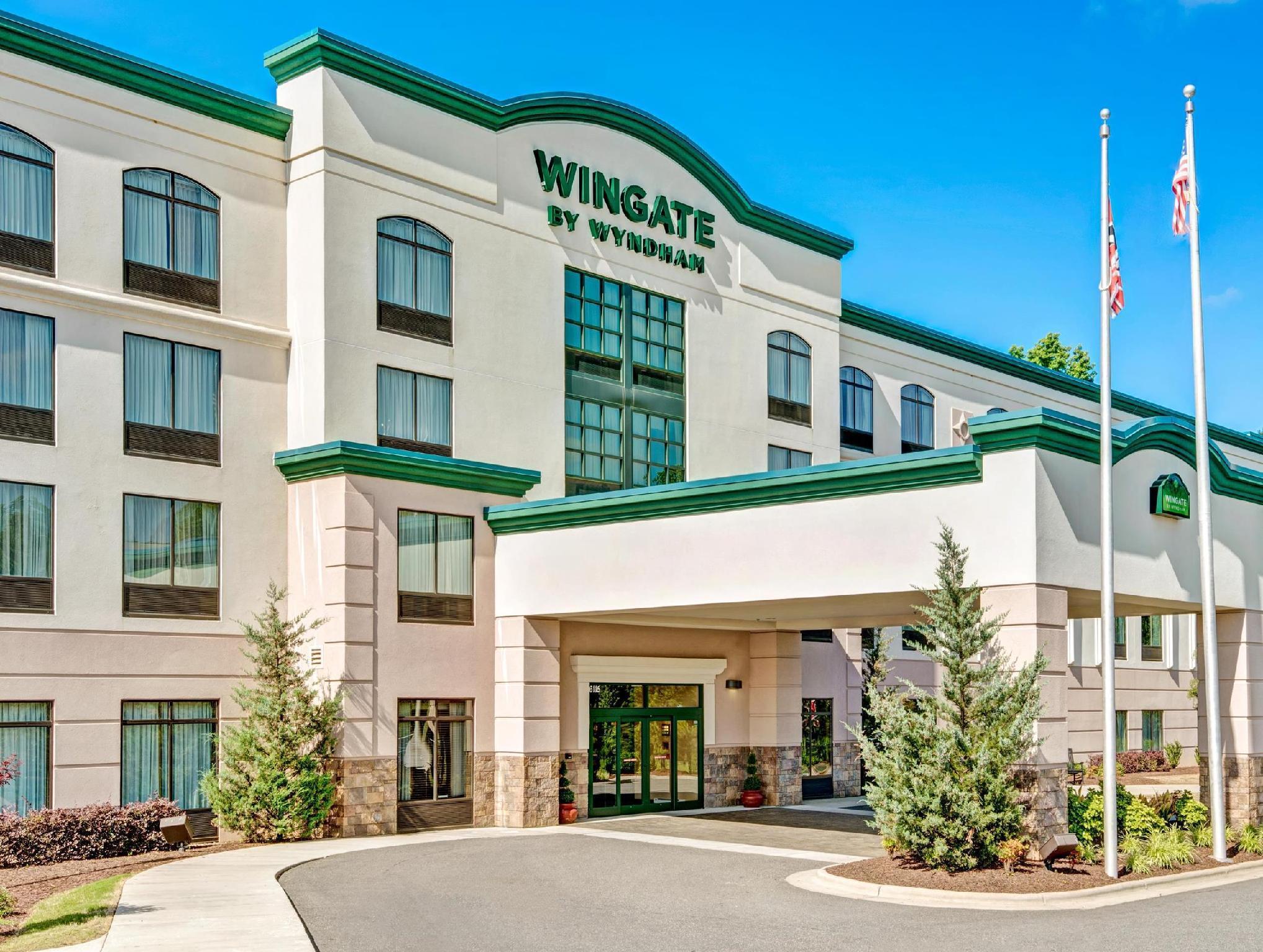 Wingate By Wyndham State Arena Raleigh/Cary Hotel Екстериор снимка