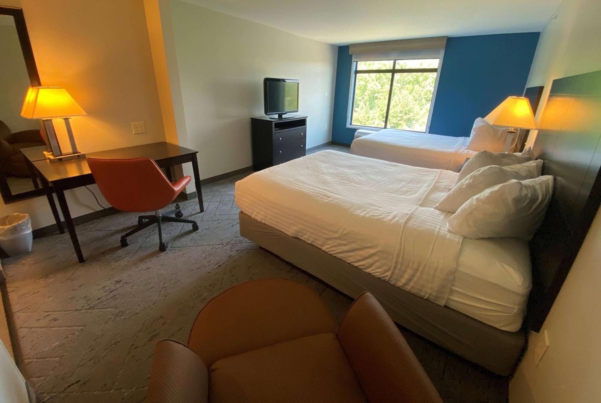 Wingate By Wyndham State Arena Raleigh/Cary Hotel Екстериор снимка